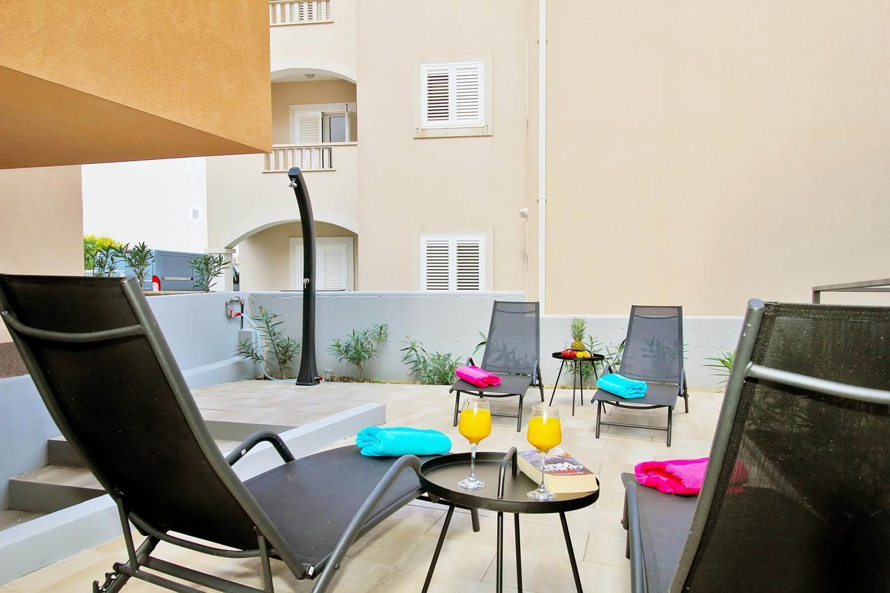Bacan Family Apartments ツァヴタット エクステリア 写真